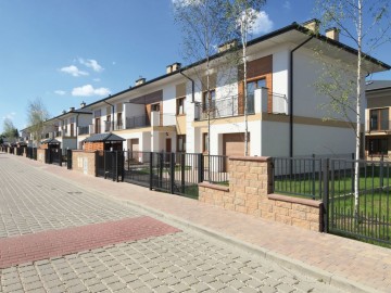Modnie czy ekologicznie? Rozwiązania na podjazd