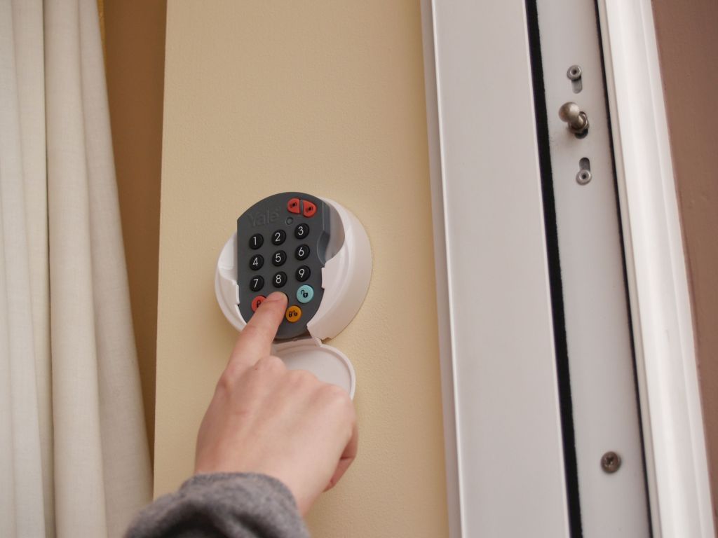 Alarm najlepiej odstraszy włamywaczy